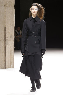 Yohji Yamamoto Fall 2018 Ready-to-Wear , Ёдзи Ямамото осень зима 2018 , Fashion show , неделя моды в Париже , PFW , Mainstyles